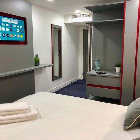 Ilford Hotel Goodmayes Luaran gambar