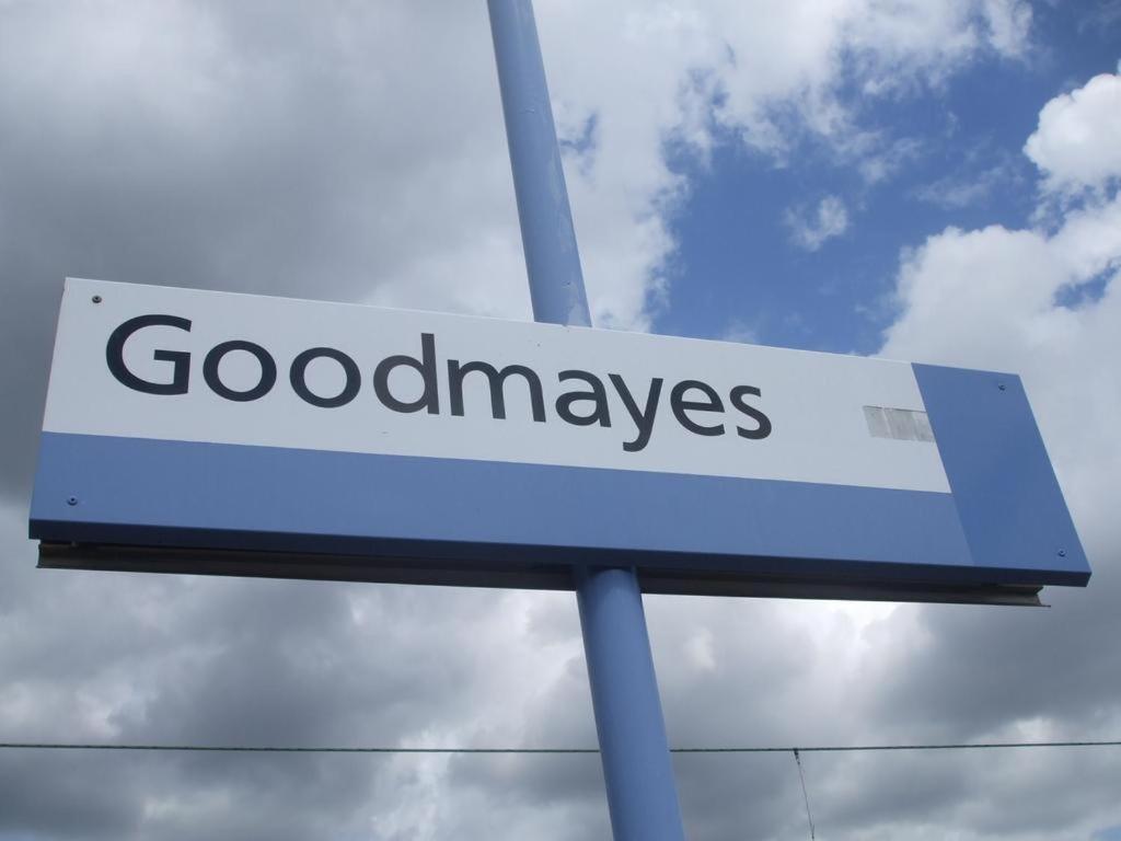 Ilford Hotel Goodmayes Luaran gambar