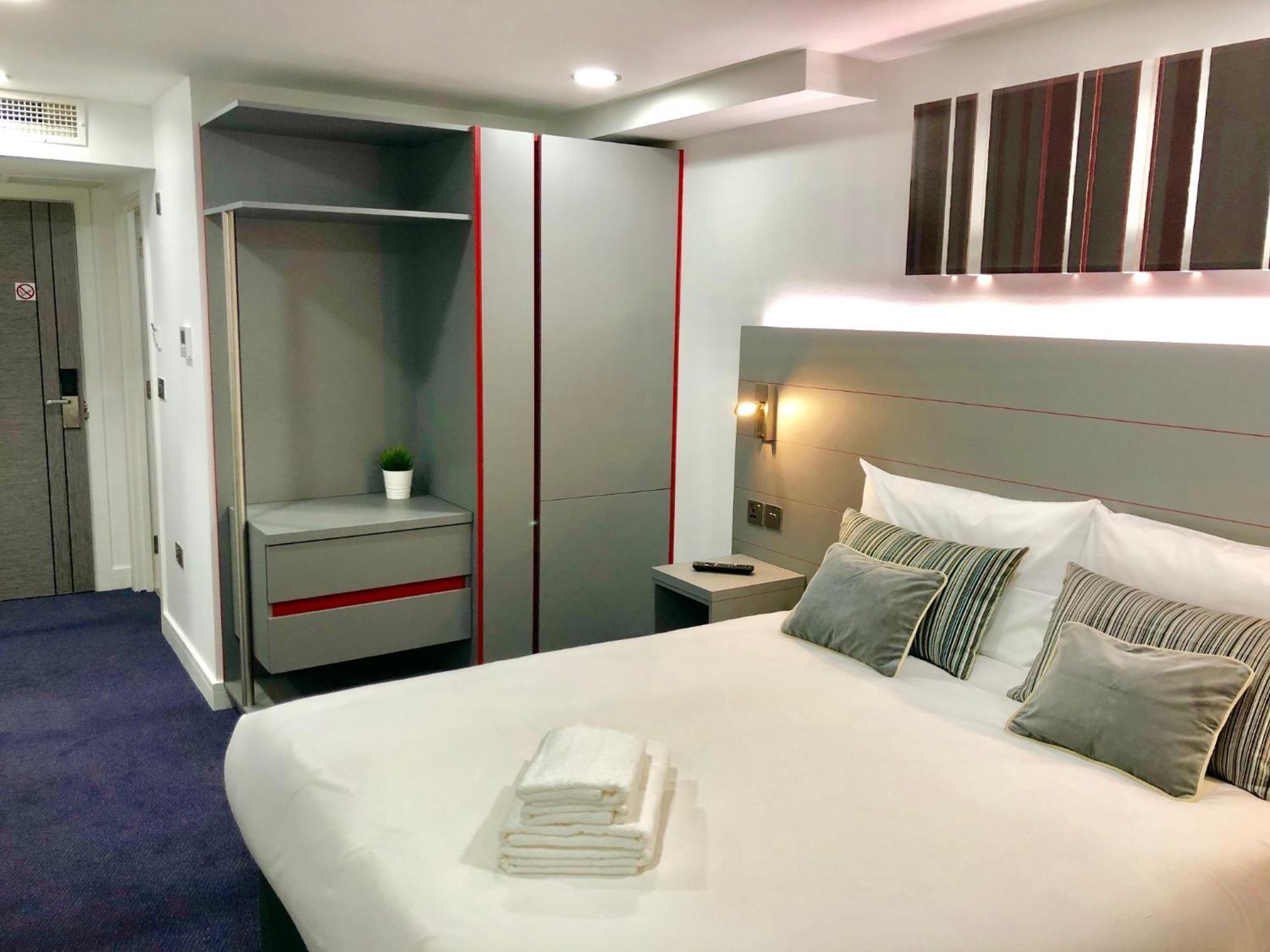 Ilford Hotel Goodmayes Luaran gambar